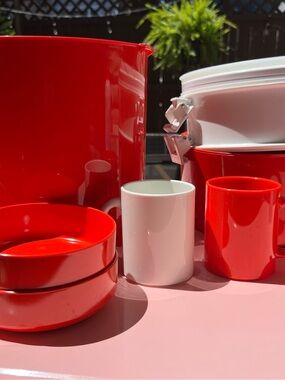 Vintage 1960’s Red Ingrid Stackable Cooler w/ 2 plates, bowls, mugs - Rare